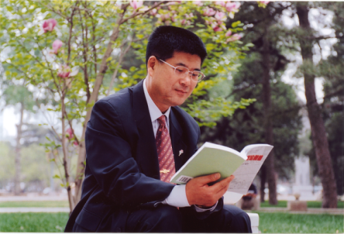 执政党要牢牢掌握网络平台的舆论主导权 宋才发教授